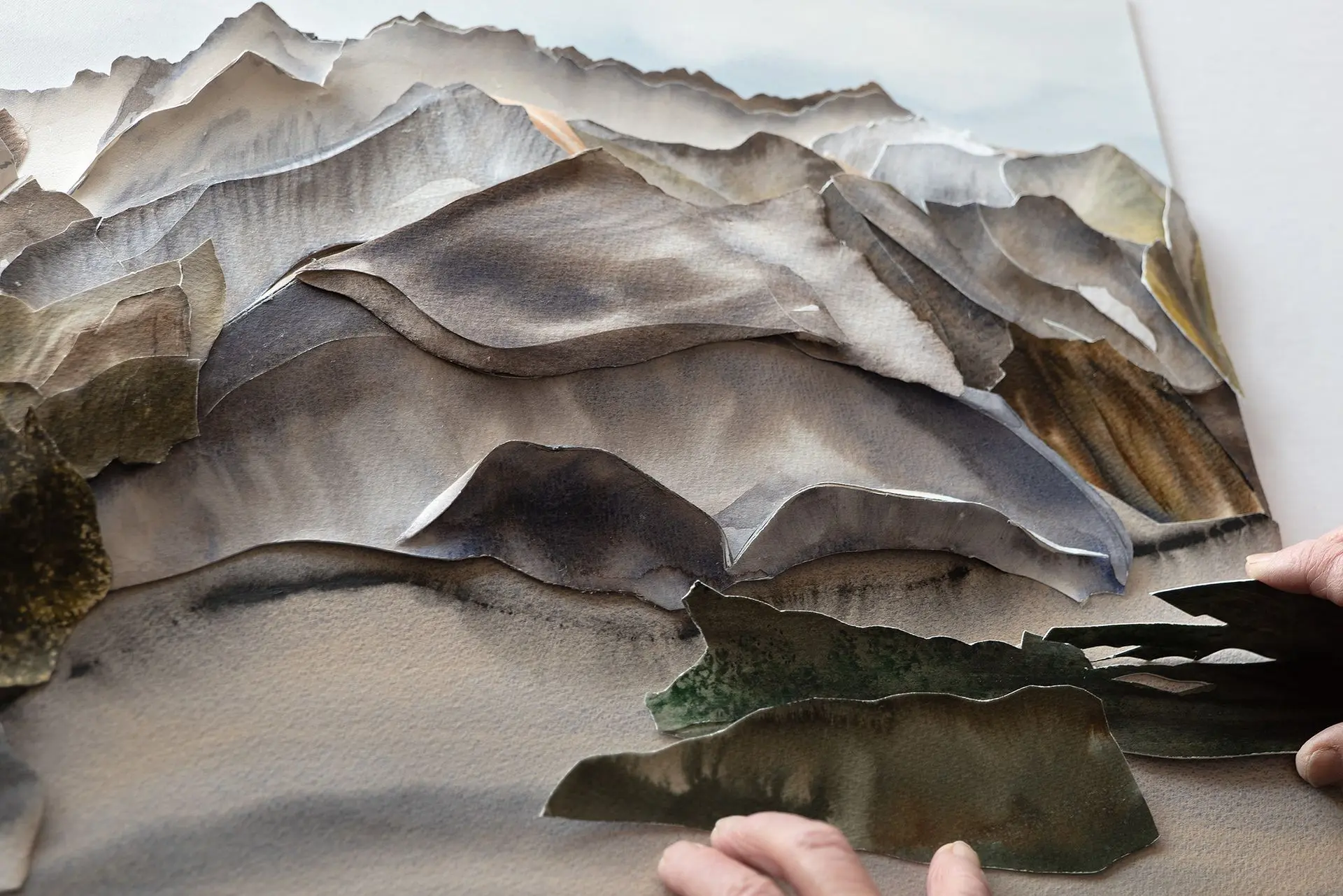 Prue Bishop positioning foreground elements in her Sculptural Watercolour® of Mount Pilatus